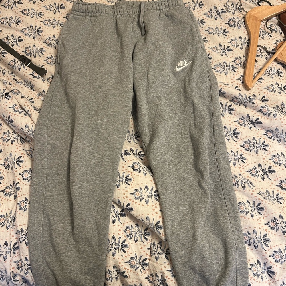 Nike Heather Gray Sweatpants